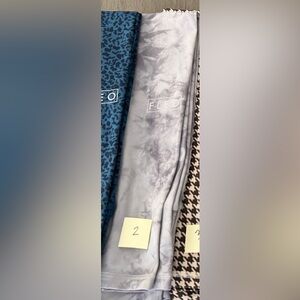 FLEO Gray Tie-Dye Leggings